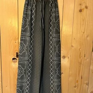Dynamite Green Grey Bandana Patterned Wide Leg Pants